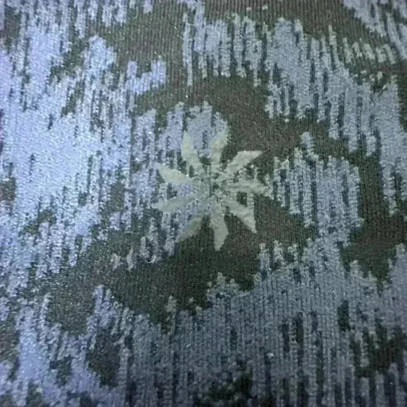 Athleta Elation Textured Legging Size Small – Floral Print, Pockets, Compression - Picture 5 of 8